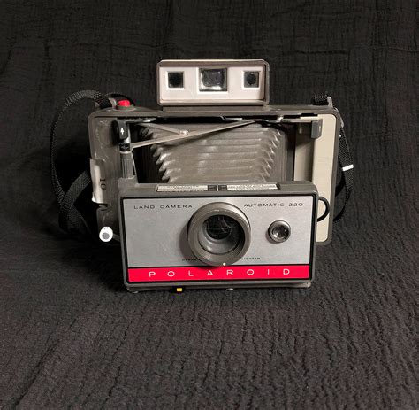 polaroid 220